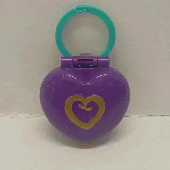 Polly Pocket 2017  Mattel Tiny Pocket Places Picnic Compact **Complete** - Picture 3 of 13